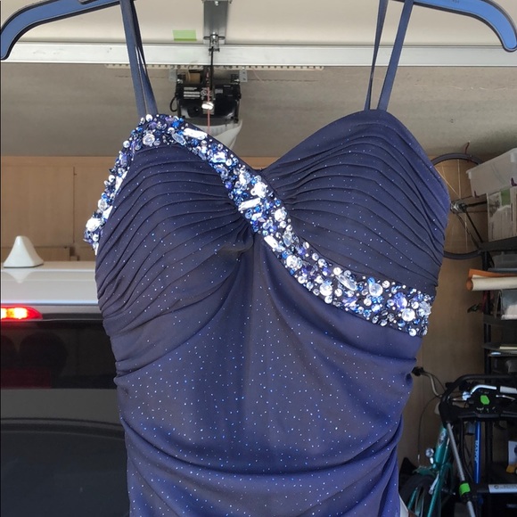 Dress - Picture 1 of 7